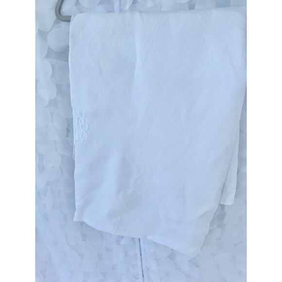 Vintage White 100% Linen DAMASK Tablecloth Floral Rose Embroidered Monogram - Picture 7 of 11